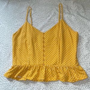 Yellow Polka-Dot top 💫